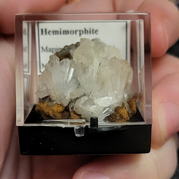 Hemimorphite - Picture 2 of 2